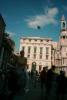 Yevgeniya sitting on a lion in St. Mark's square in Venice., 400x600, 34 Kb