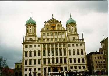 augsrathaus.jpg (27446 Byte)