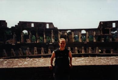 ROME_marleigh-colosseum.jpg