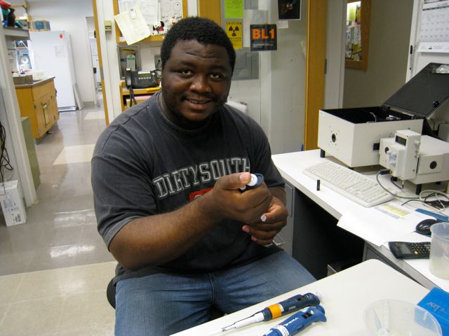 Leslie in lab
