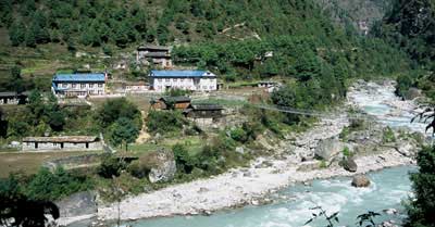 Phakding and the Dudh Kosi River
