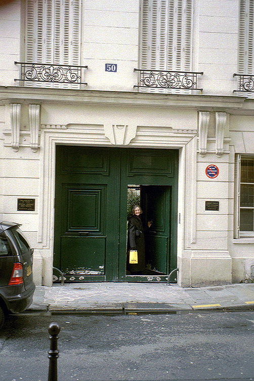 Entrance to 50 rue de Sevigne