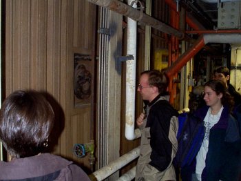 adrian_looking_into_boiler.jpg (23517 bytes)
