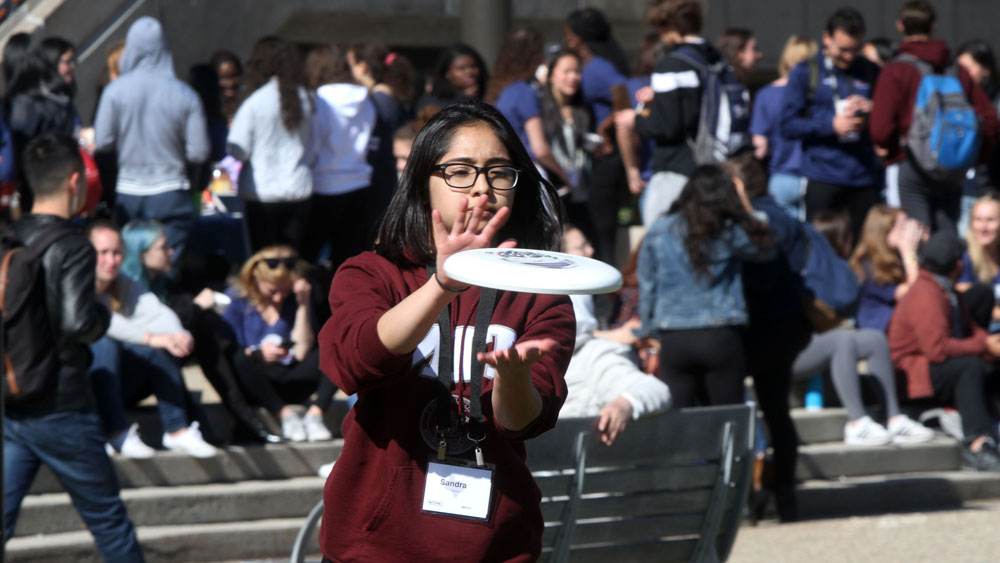 student accepted to MIT playing frisbee during Campus Preview Weekend