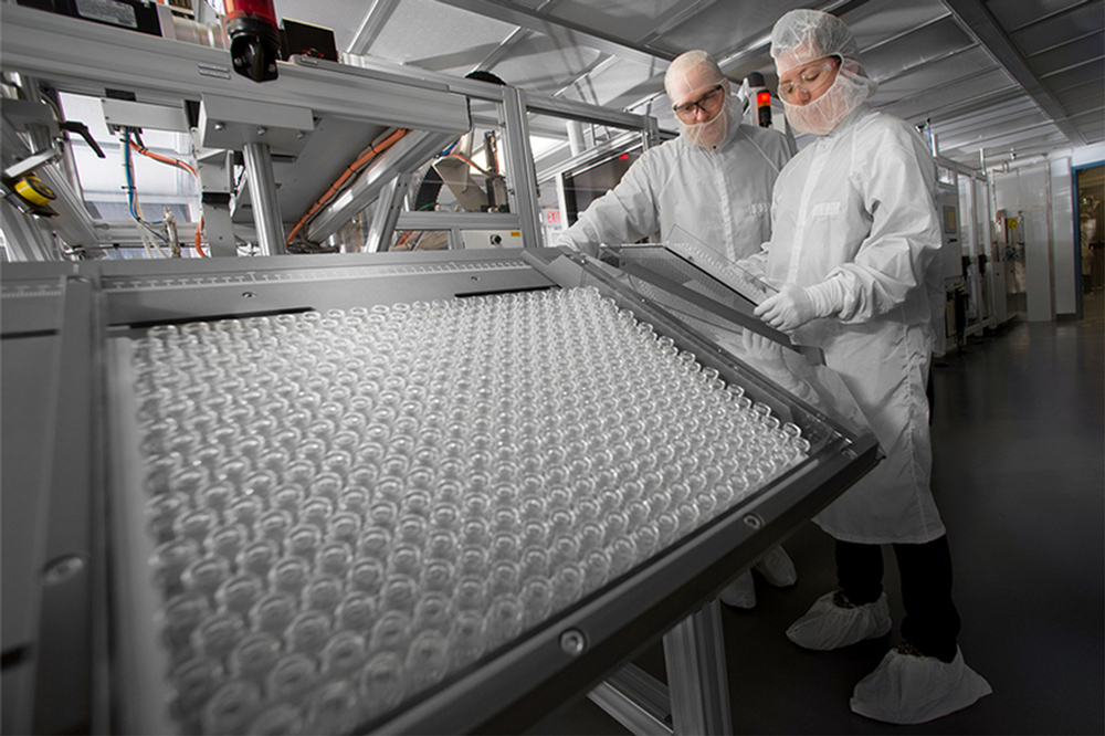 Spotlight: Clear pride in glass | MIT - Massachusetts Institute of ...