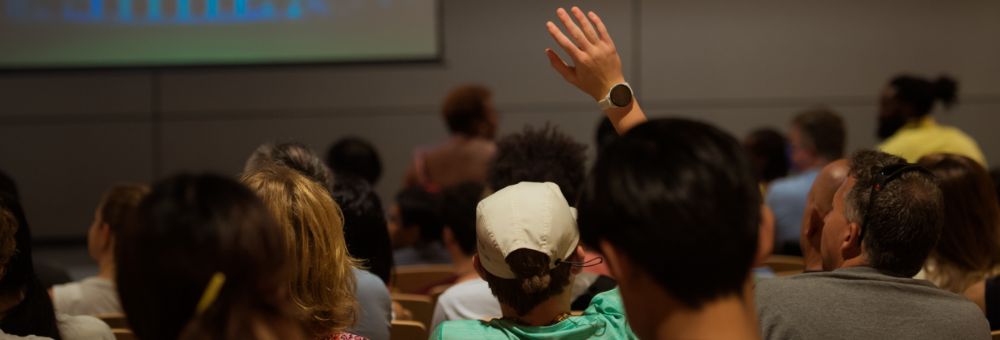 A person who raised hand