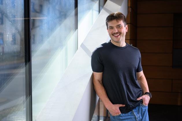 As a scientist and a musician, Perrin Davidson notes, “I’m constantly learning how to do things.” He and his PhD advisor, Daniel Rothman, play music together most weeks.