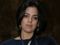 Group 2 013-enhanced 1920x2571 U 60 Original ratio : Web Sharp: Original ratio