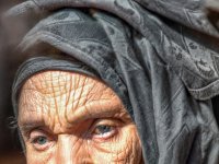 Portraits 012-enhanced 1920x2671 U 60 Original ratio : Web Sharp: Original ratio