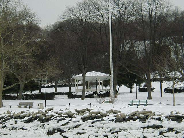 winter-gazebo